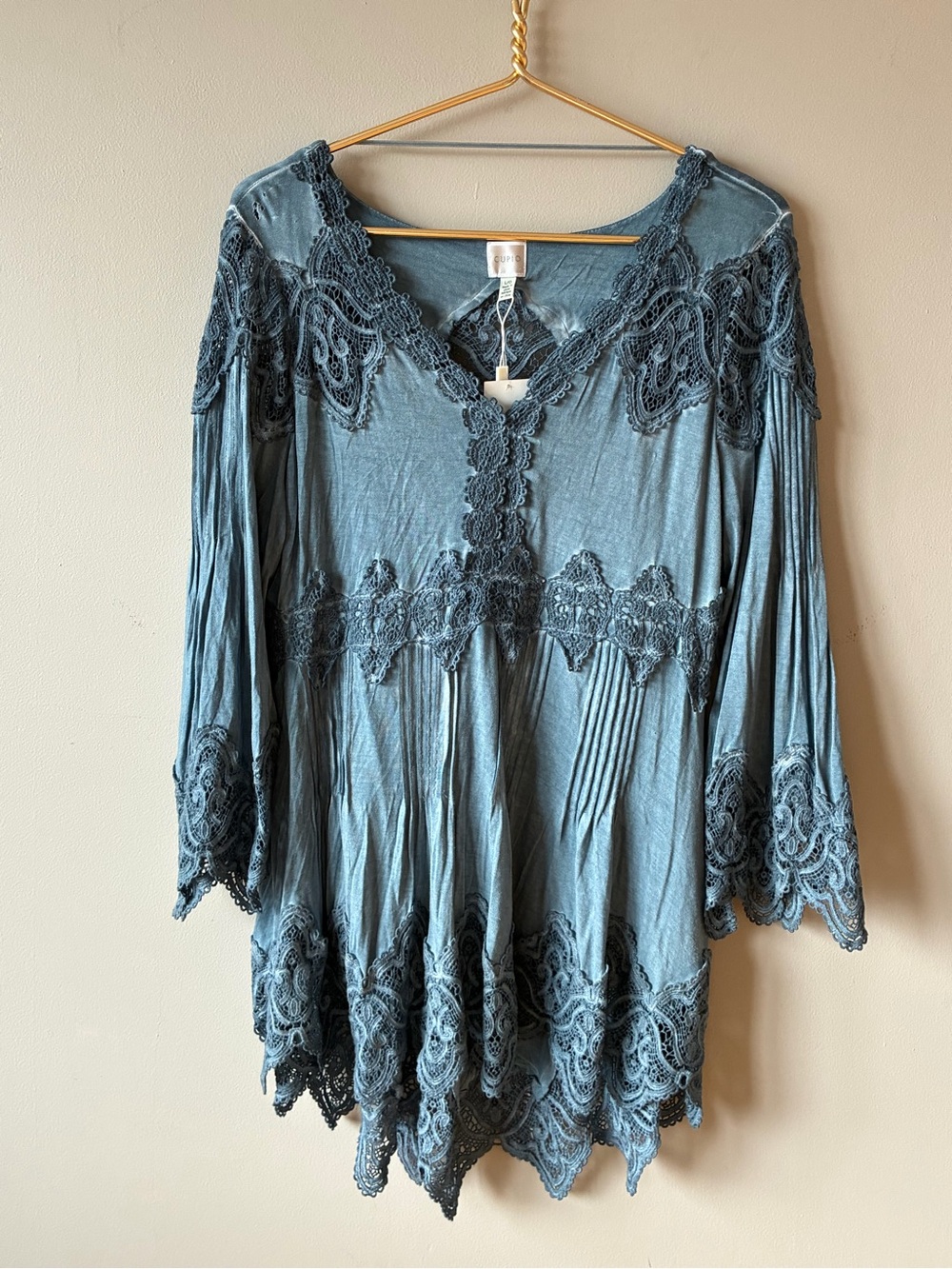 NWT Boho Lace-Trim V-Neck Tunic Top - Slate Blue L